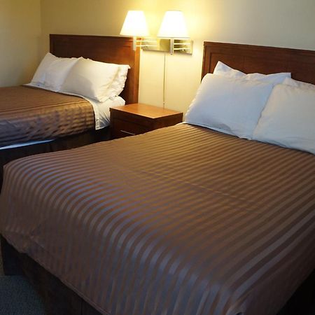 Westward Inn & Suites Langley Room photo