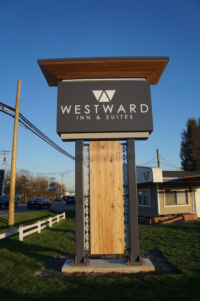 Westward Inn & Suites Langley Exterior photo