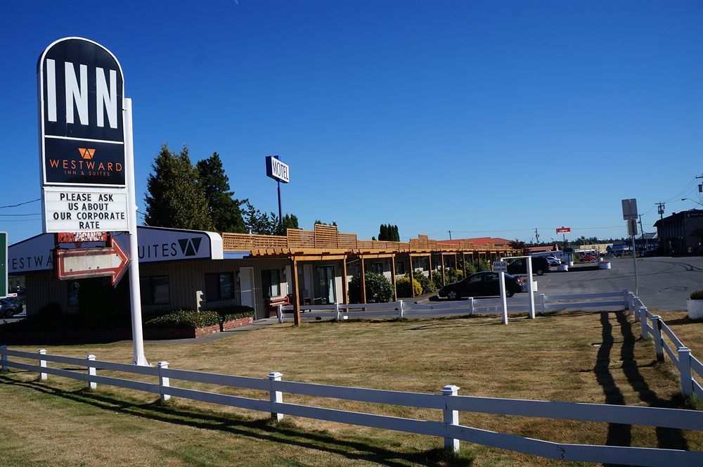 Westward Inn & Suites Langley Exterior photo