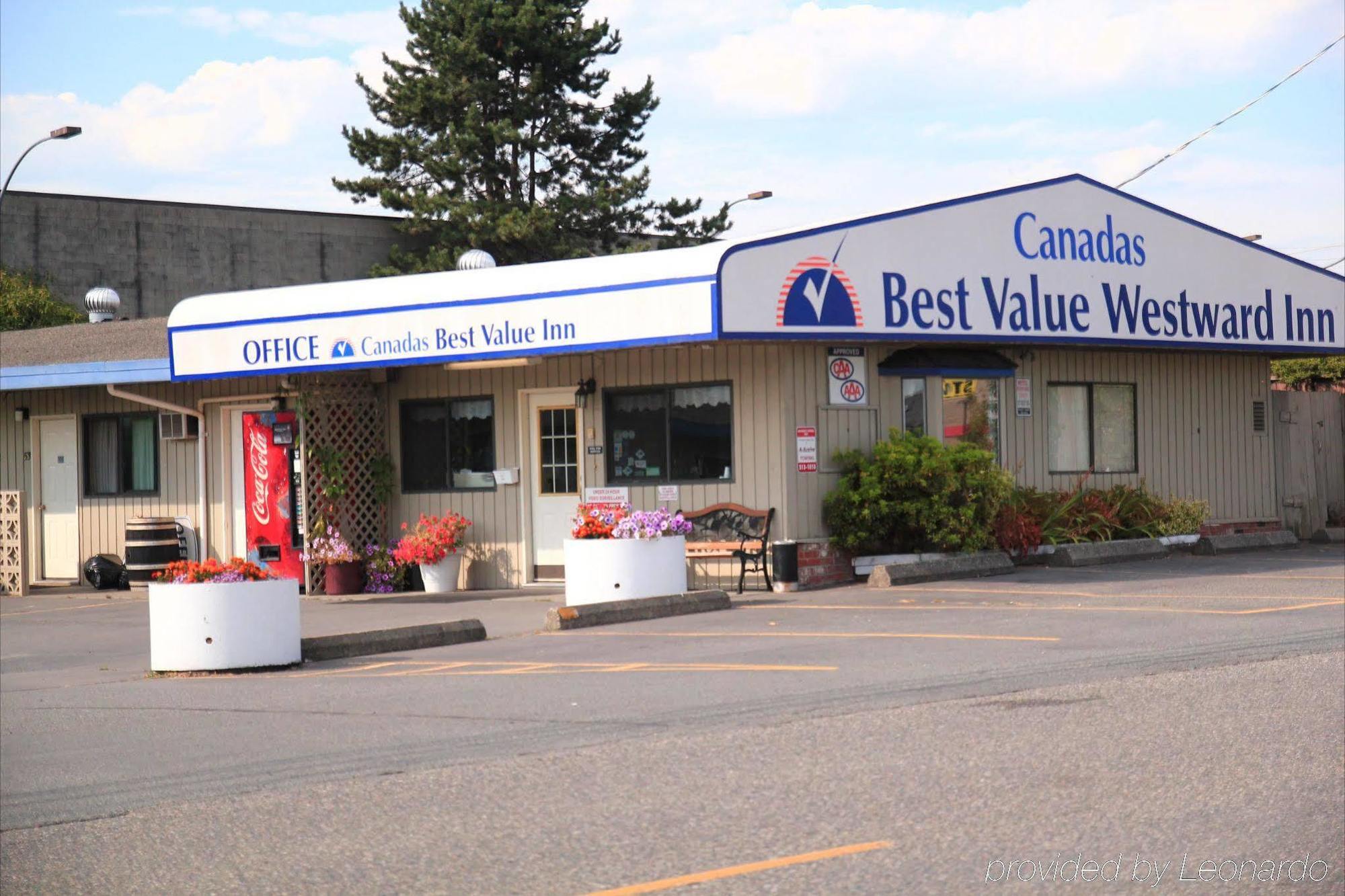 Westward Inn & Suites Langley Exterior photo